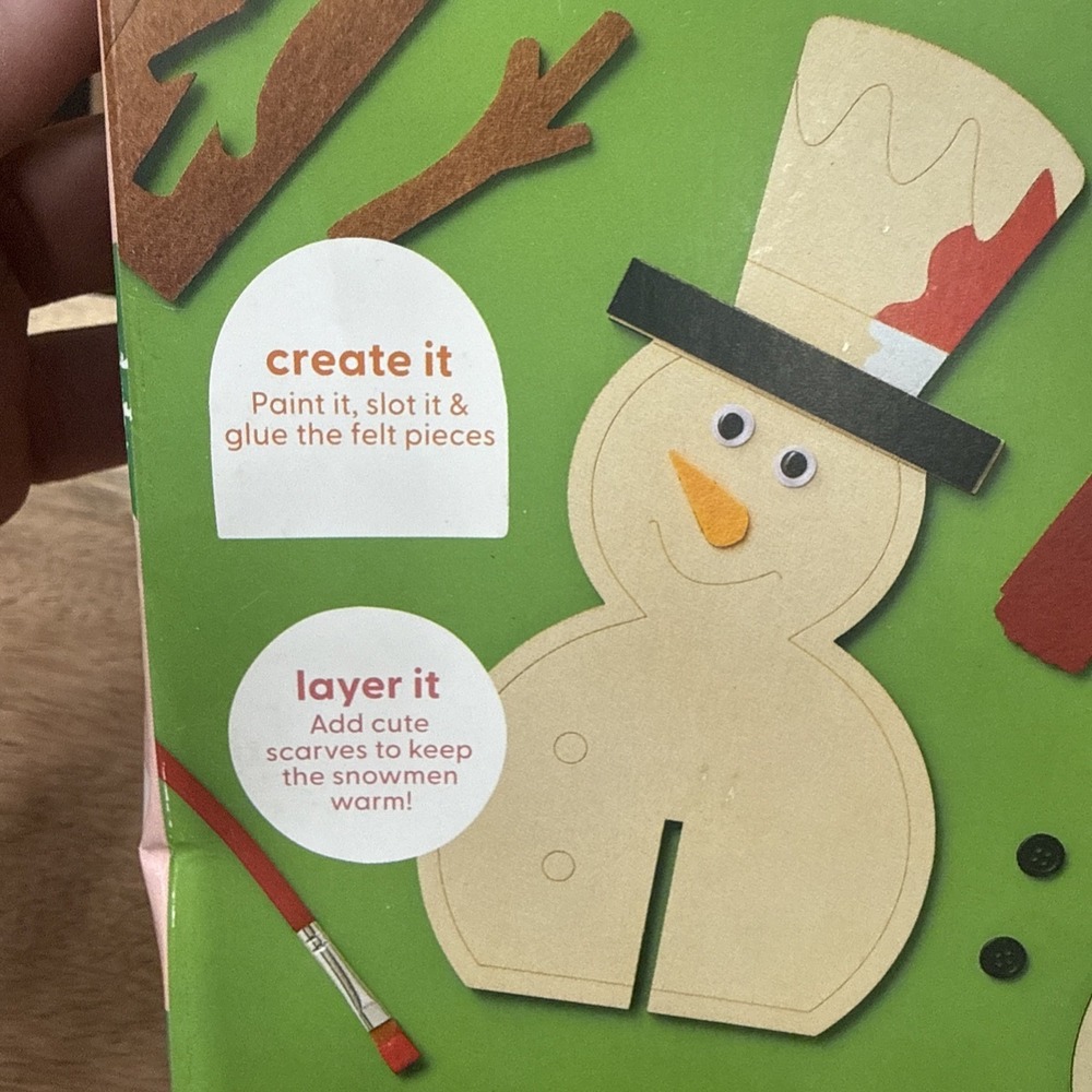 Mondo Llama 3d Wood Craft Kit Christmas Paint - Picture 5 of 6